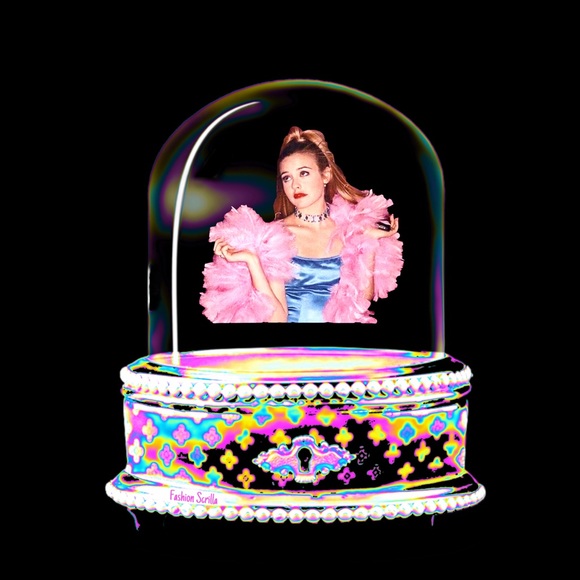 Mystery Box 🍓 - Picture 5 of 9